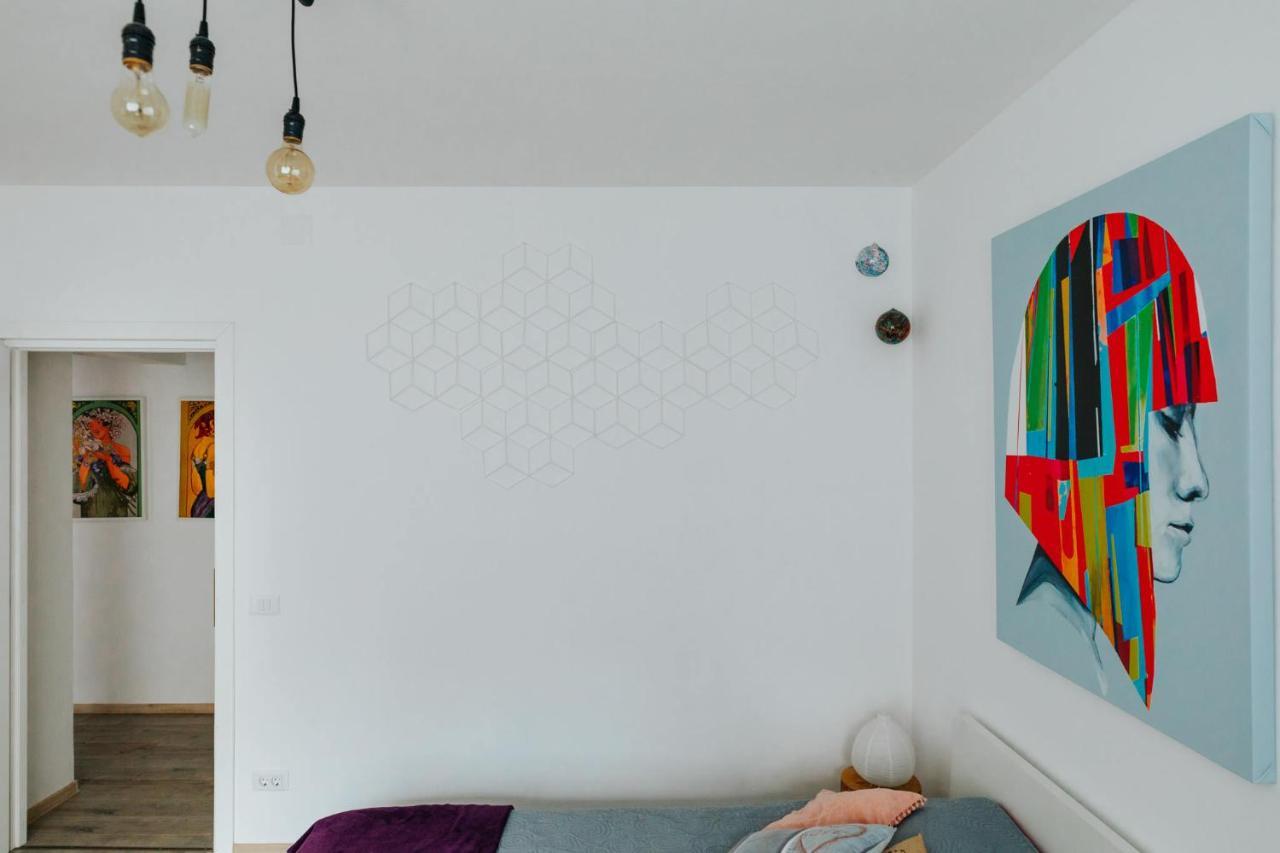 Old Citadel Hill Apartment براشوف المظهر الخارجي الصورة